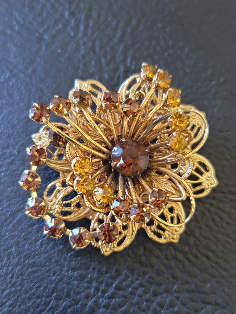 Vintage, Brown and Amber Crystal Floral Brooch